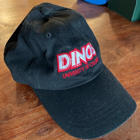 University of Calgary Dinos Black Hat - Picture 2 of 3